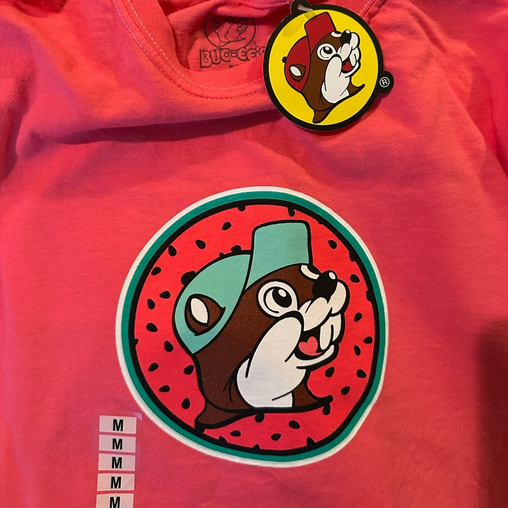 Adult Medium Buc-ee’s “Life is Sweeter” t-shirt